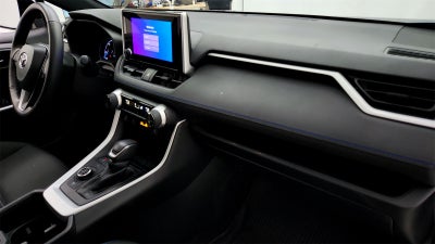 2023 Toyota RAV4 Hybrid SE