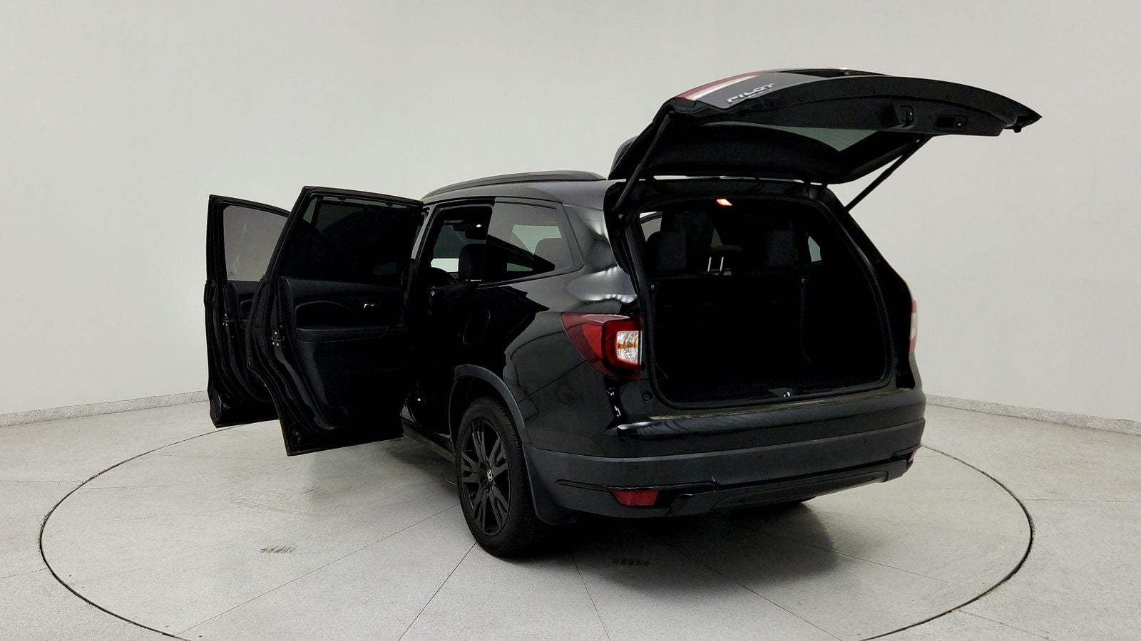 2022 Honda Pilot Black Edition
