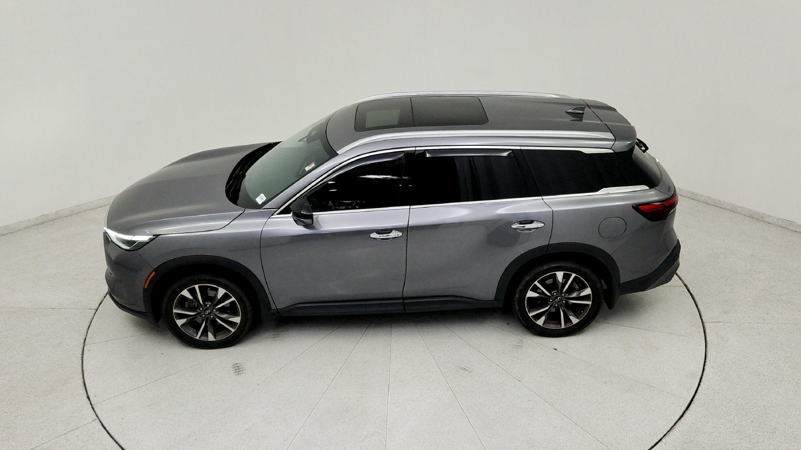 2022 INFINITI QX60 LUXE