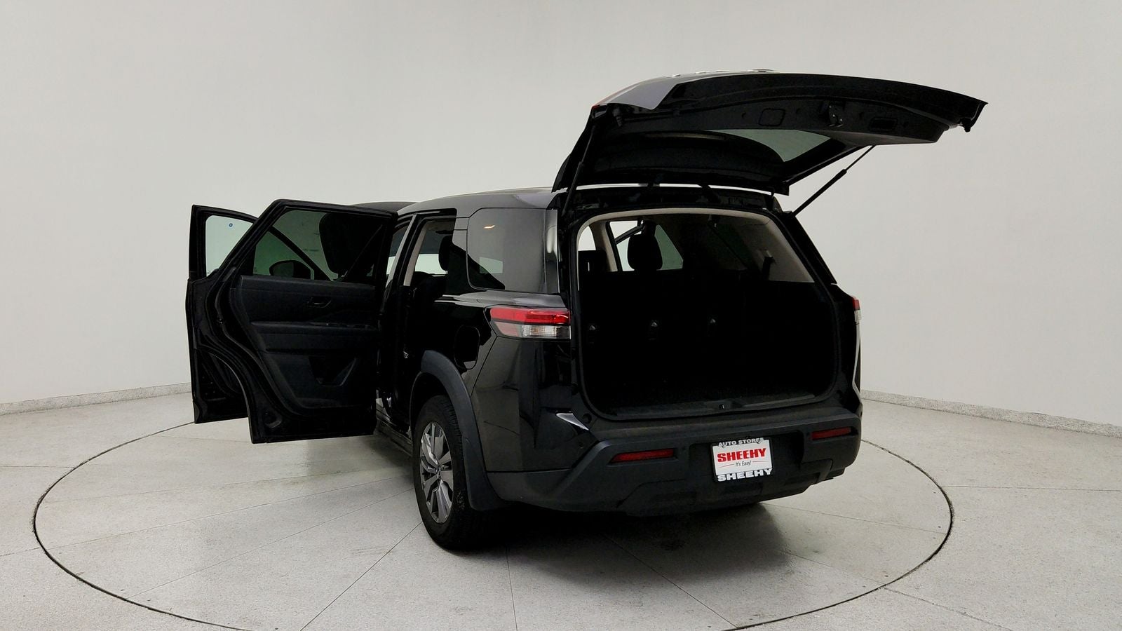 2024 Nissan Pathfinder S