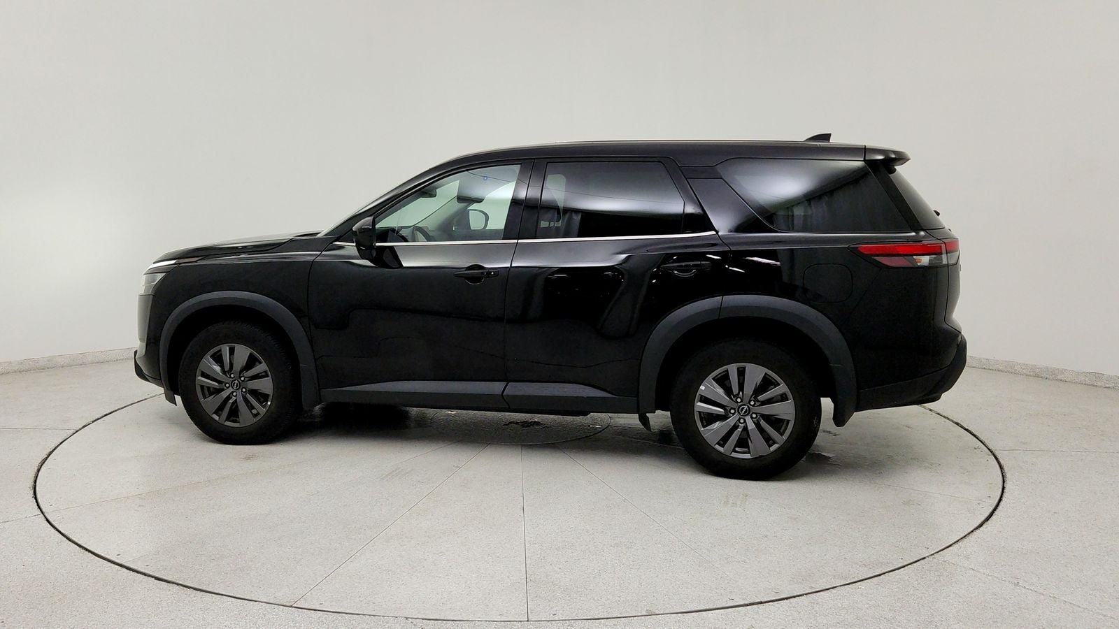 2024 Nissan Pathfinder S