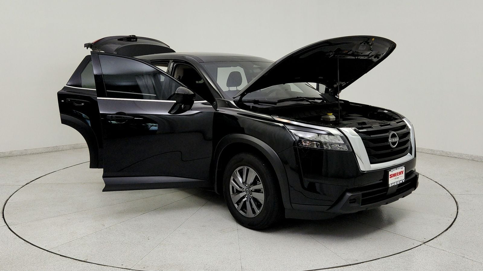 2025 Nissan Pathfinder S