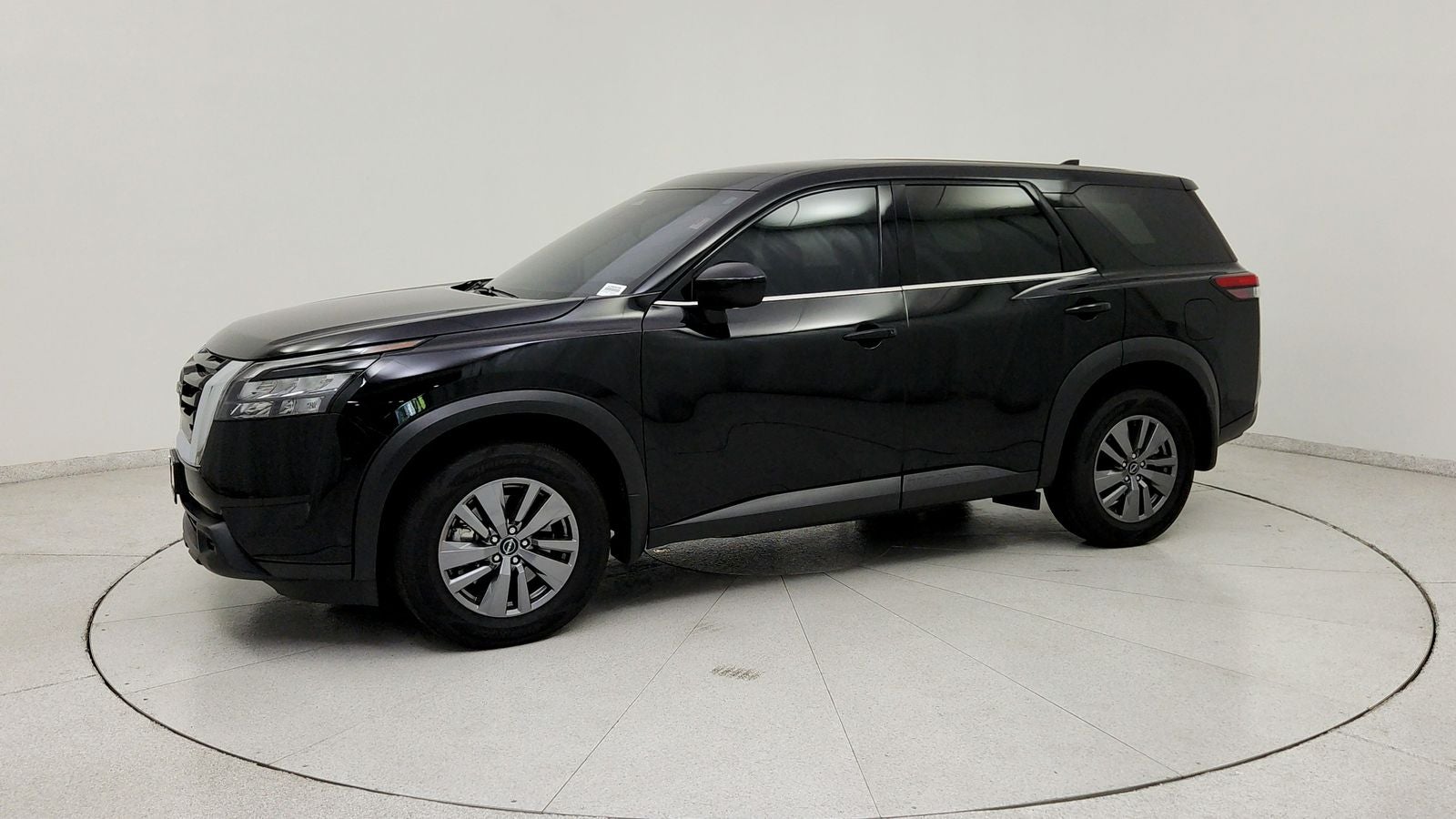 2025 Nissan Pathfinder S