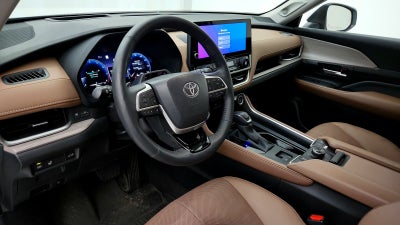 2025 Toyota Grand Highlander Platinum