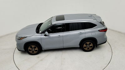2022 Toyota Highlander Hybrid Bronze Edition