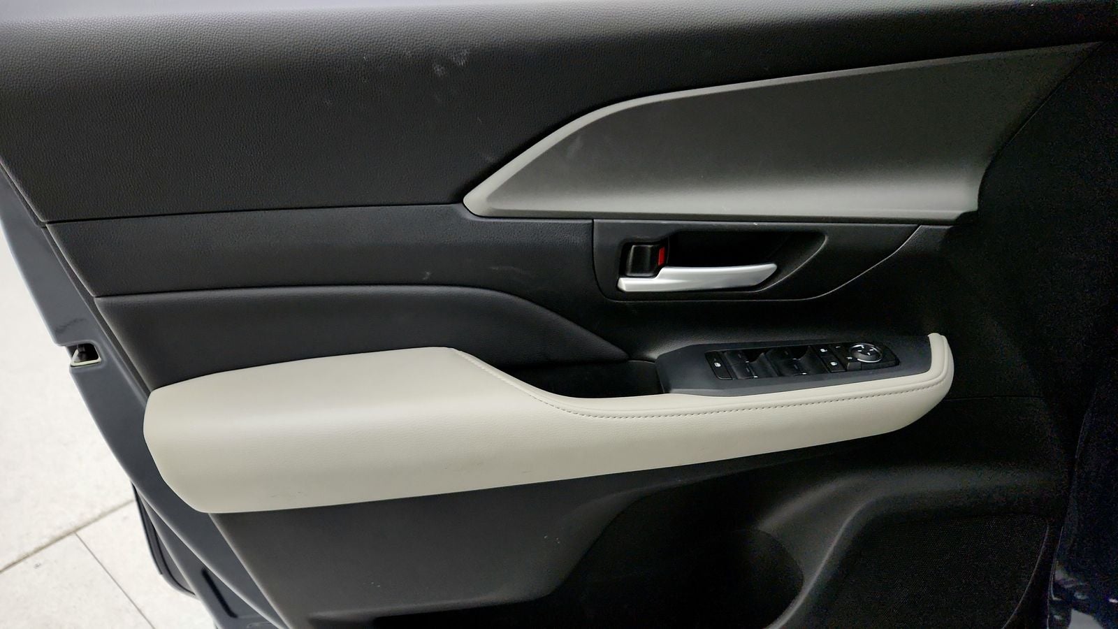 2025 Toyota Grand Highlander Hybrid XLE