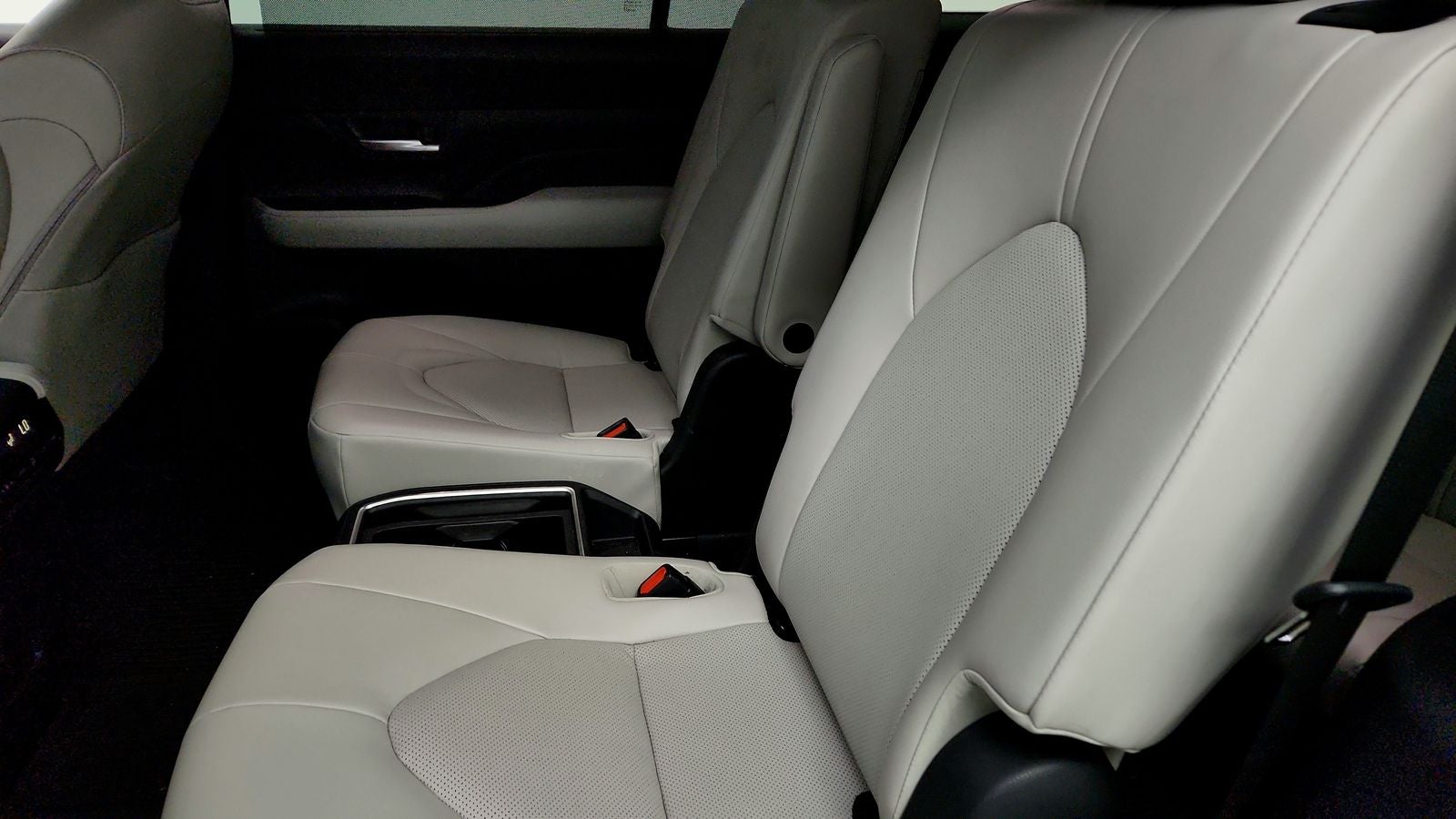 2025 Toyota Grand Highlander Hybrid XLE