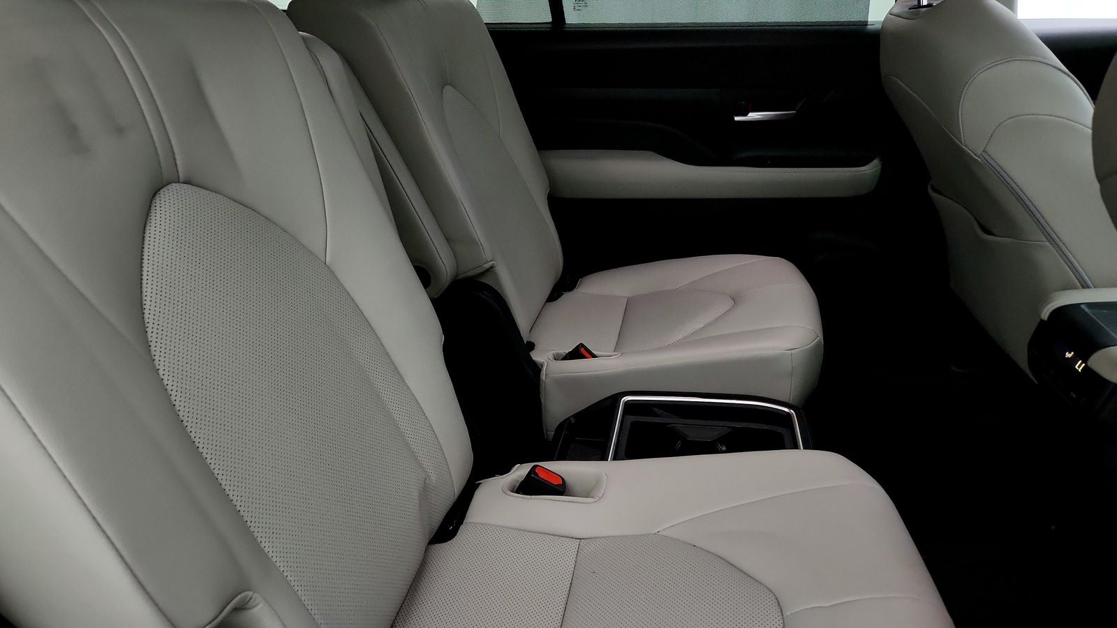 2025 Toyota Grand Highlander Hybrid XLE