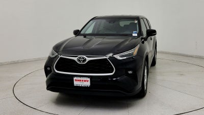 2022 Toyota Highlander LE