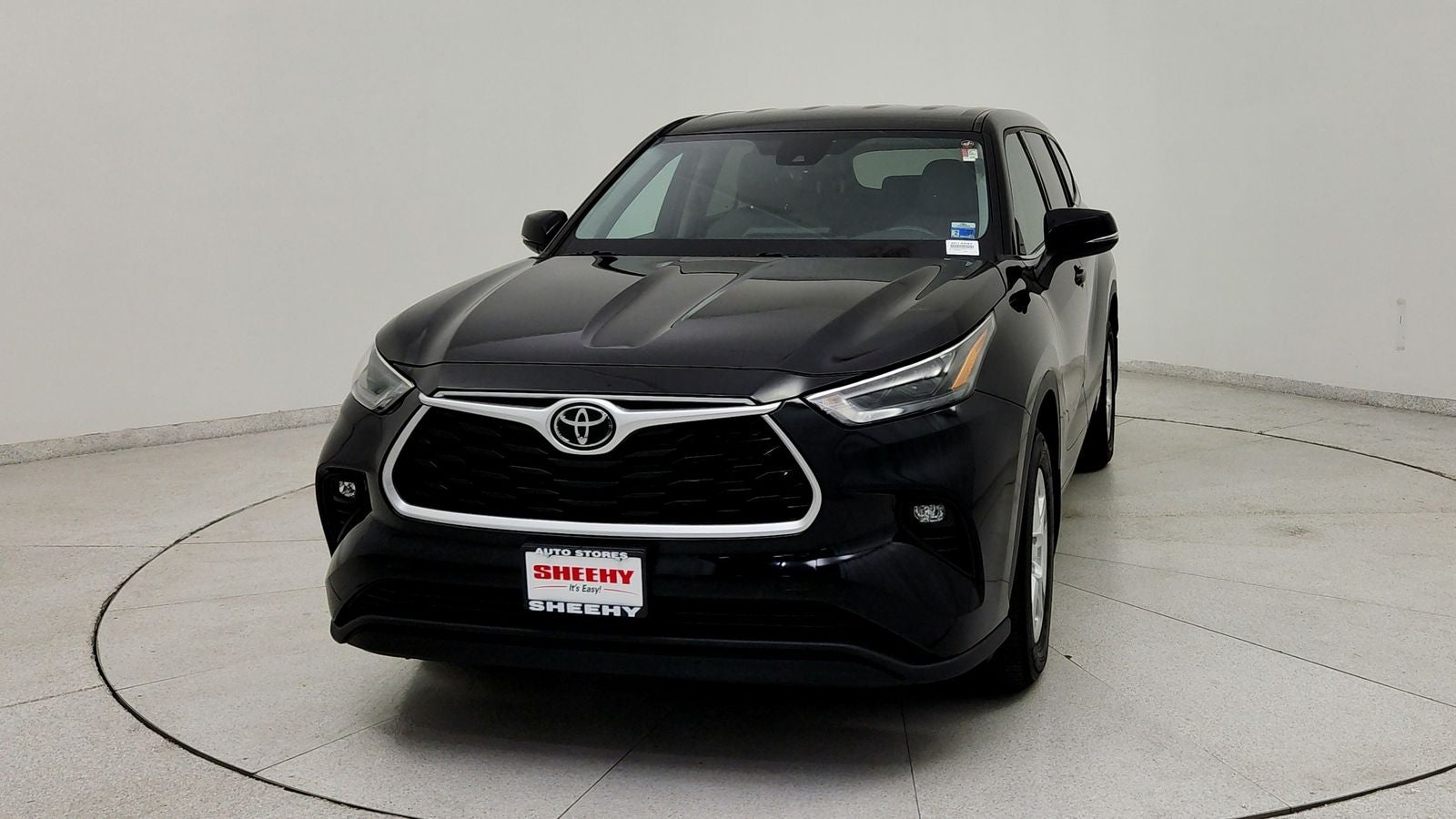 2022 Toyota Highlander LE