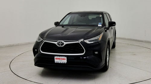 2022 Toyota Highlander LE