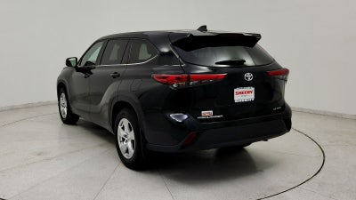 2022 Toyota Highlander LE