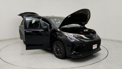 2024 Toyota Sienna XSE 7 Passenger