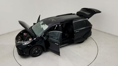 2024 Toyota Sienna XSE 7 Passenger