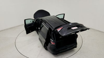 2024 Toyota Sienna XSE 7 Passenger