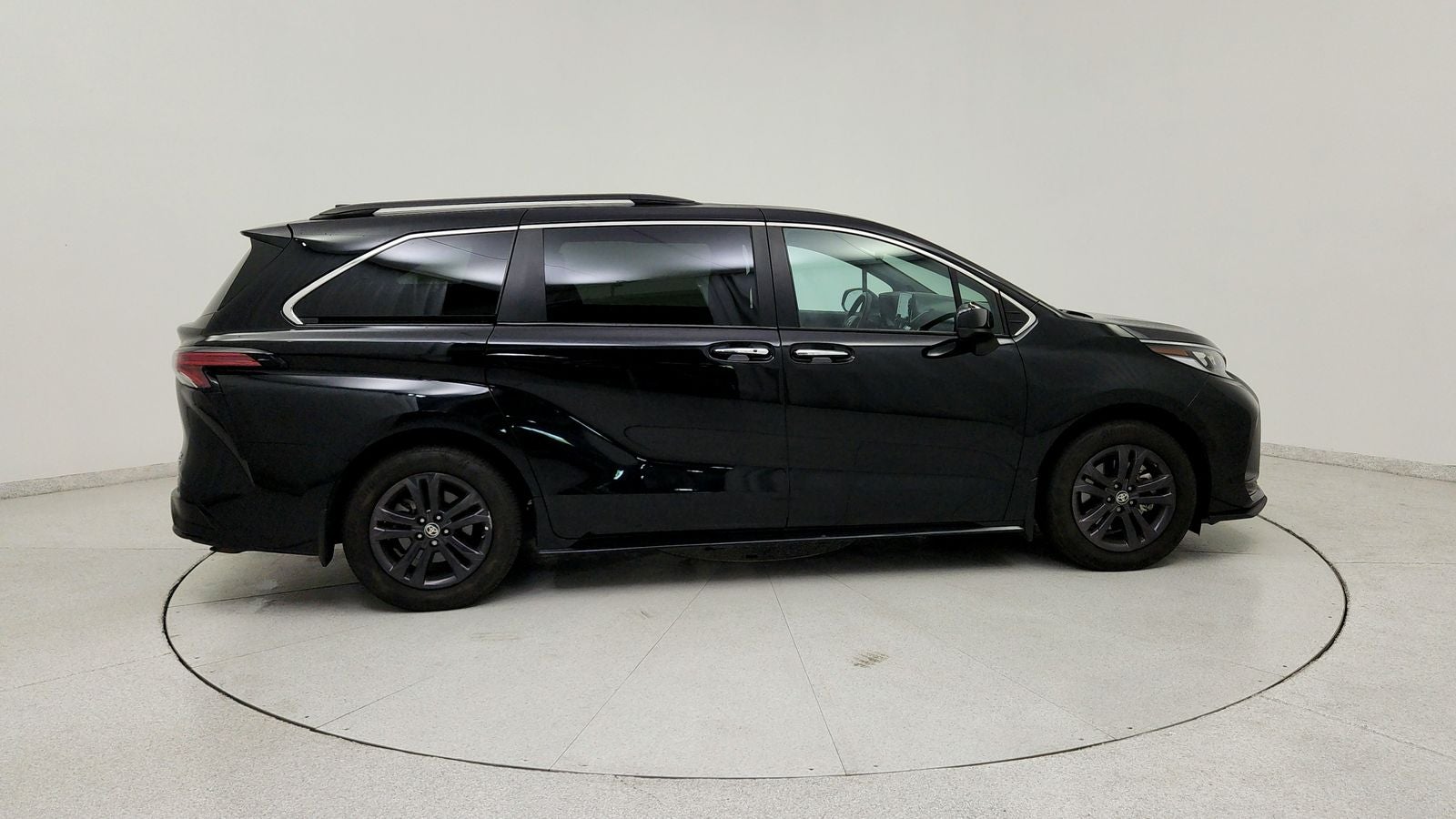 2024 Toyota Sienna XSE 7 Passenger