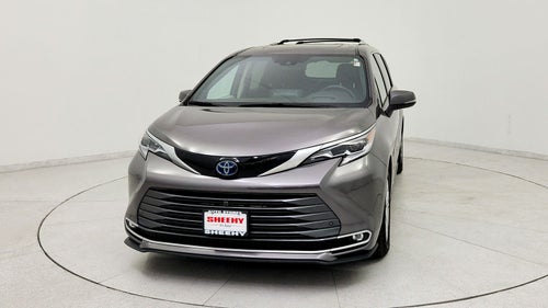 2022 Toyota Sienna Platinum 7 Passenger