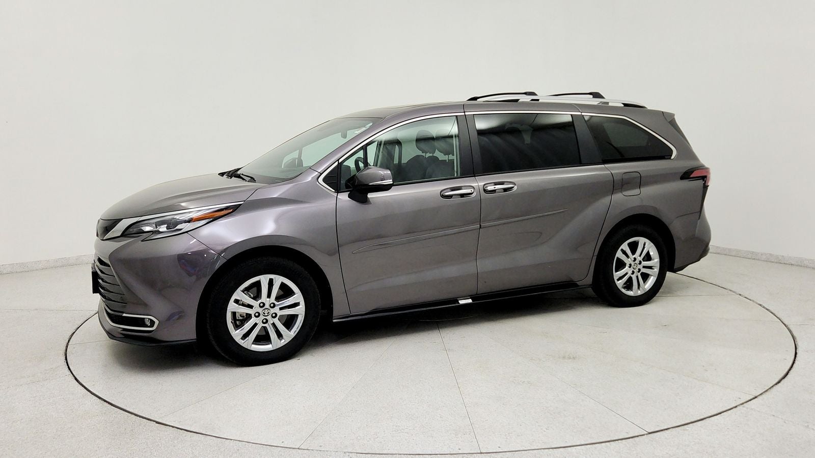 2022 Toyota Sienna Platinum 7 Passenger