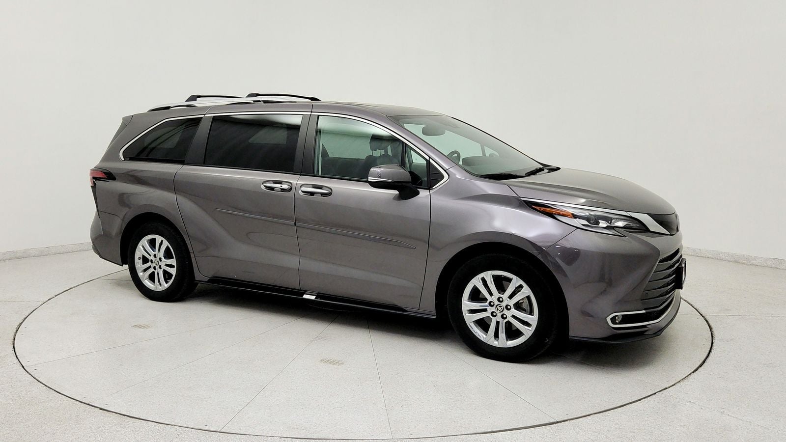 2022 Toyota Sienna Platinum 7 Passenger
