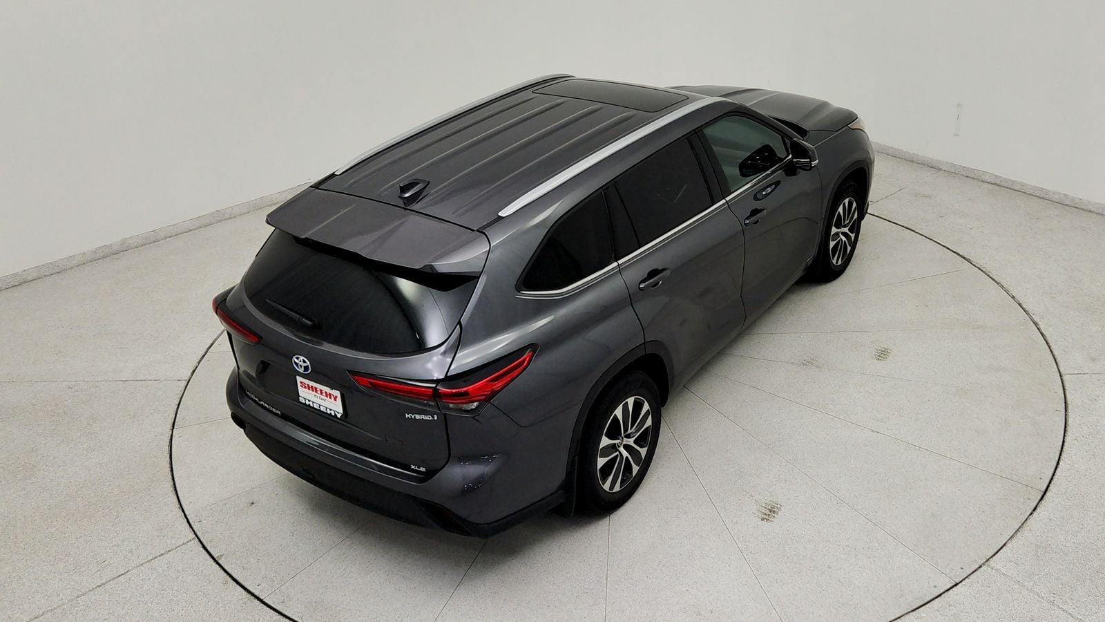 2022 Toyota Highlander Hybrid XLE