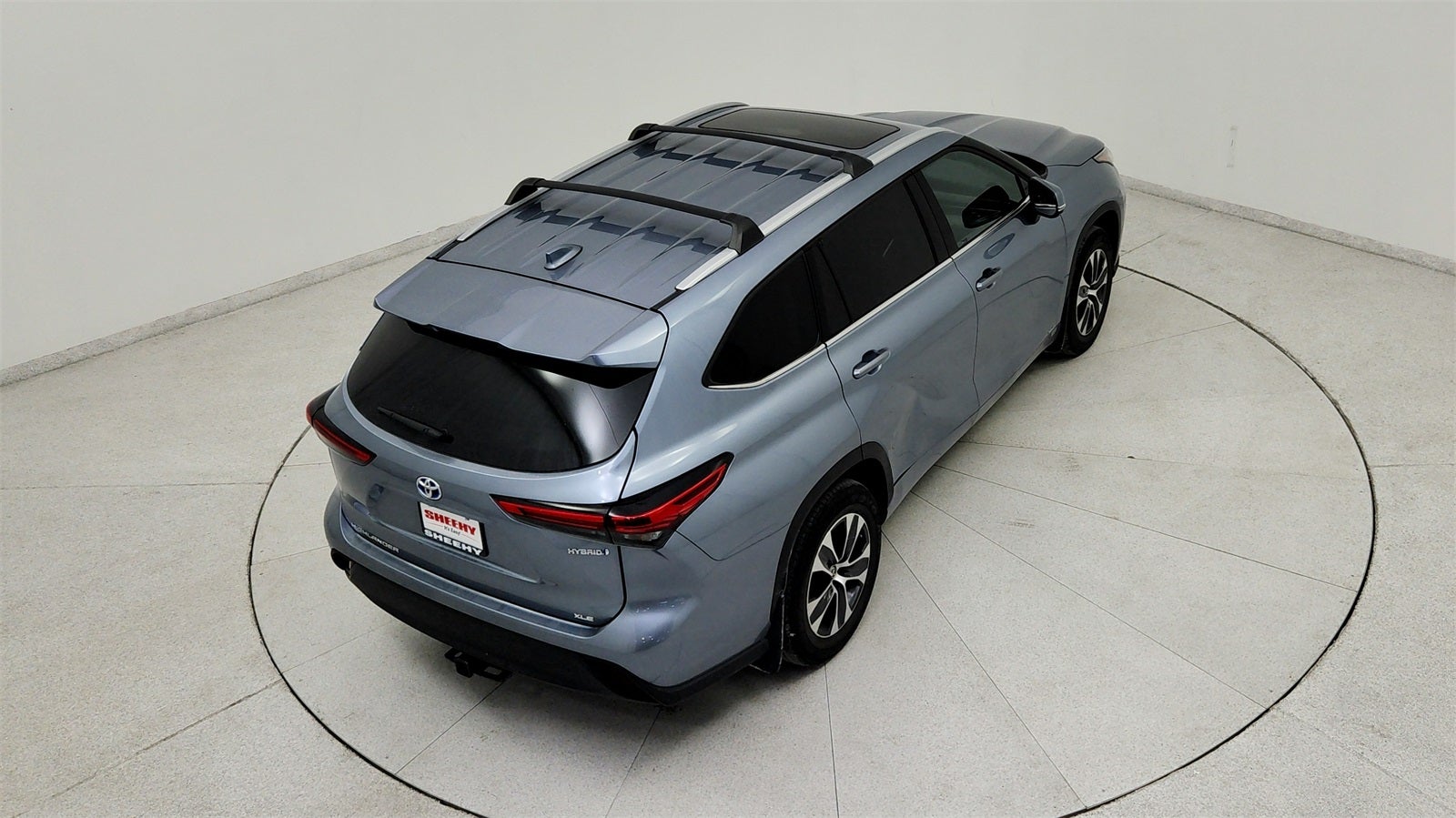 2022 Toyota Highlander Hybrid XLE
