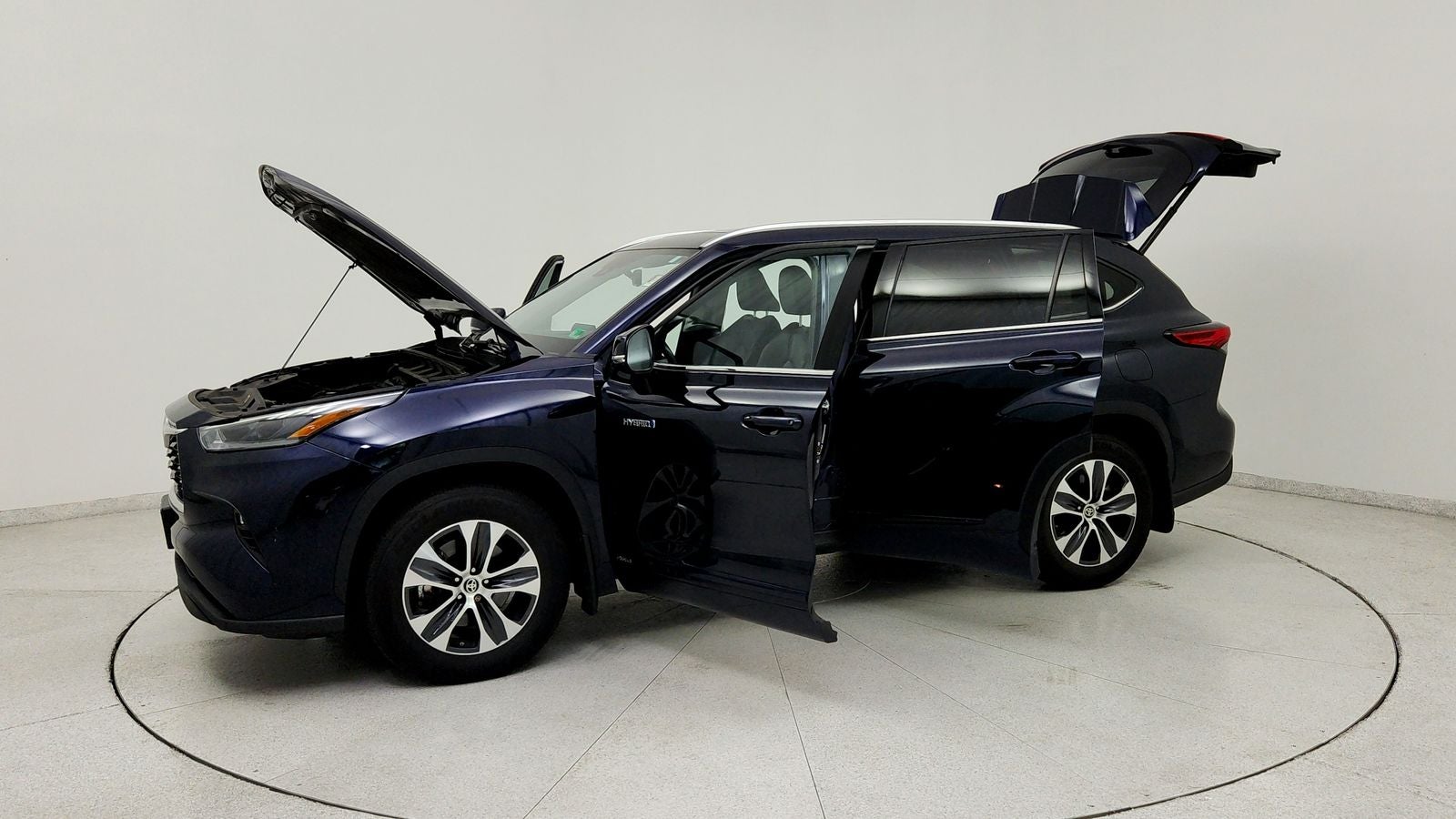2021 Toyota Highlander Hybrid XLE