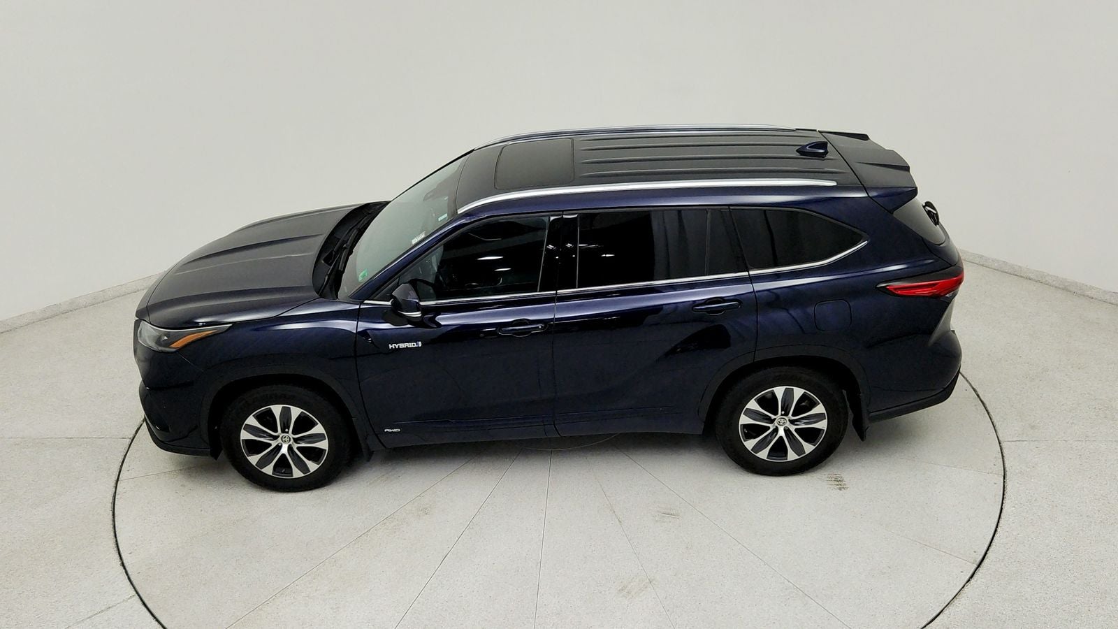 2021 Toyota Highlander Hybrid XLE
