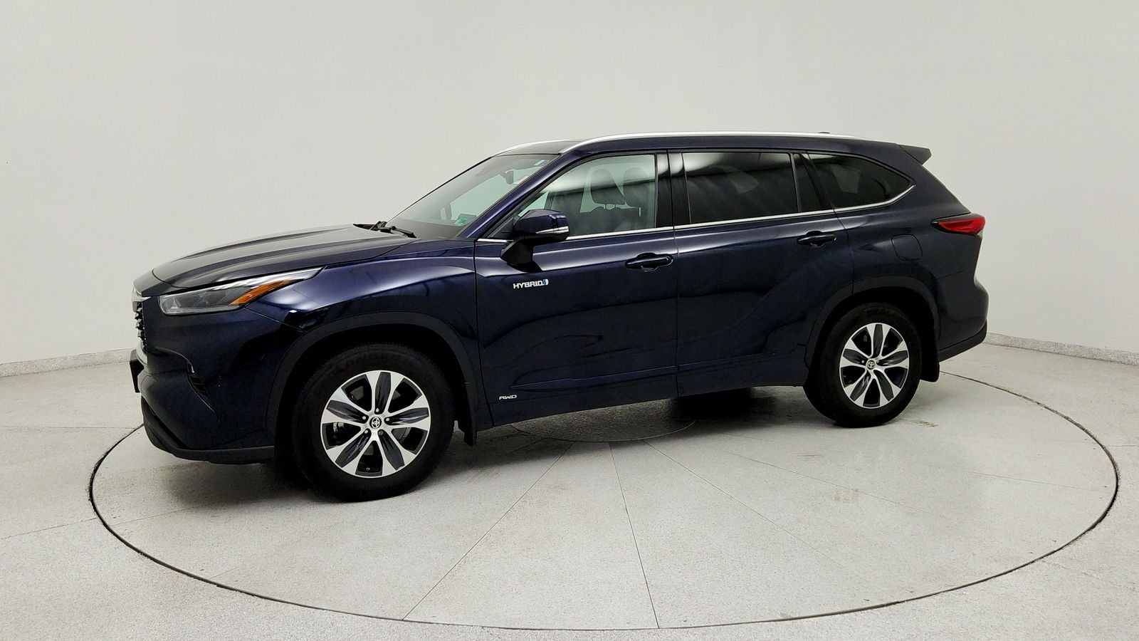 2021 Toyota Highlander Hybrid XLE