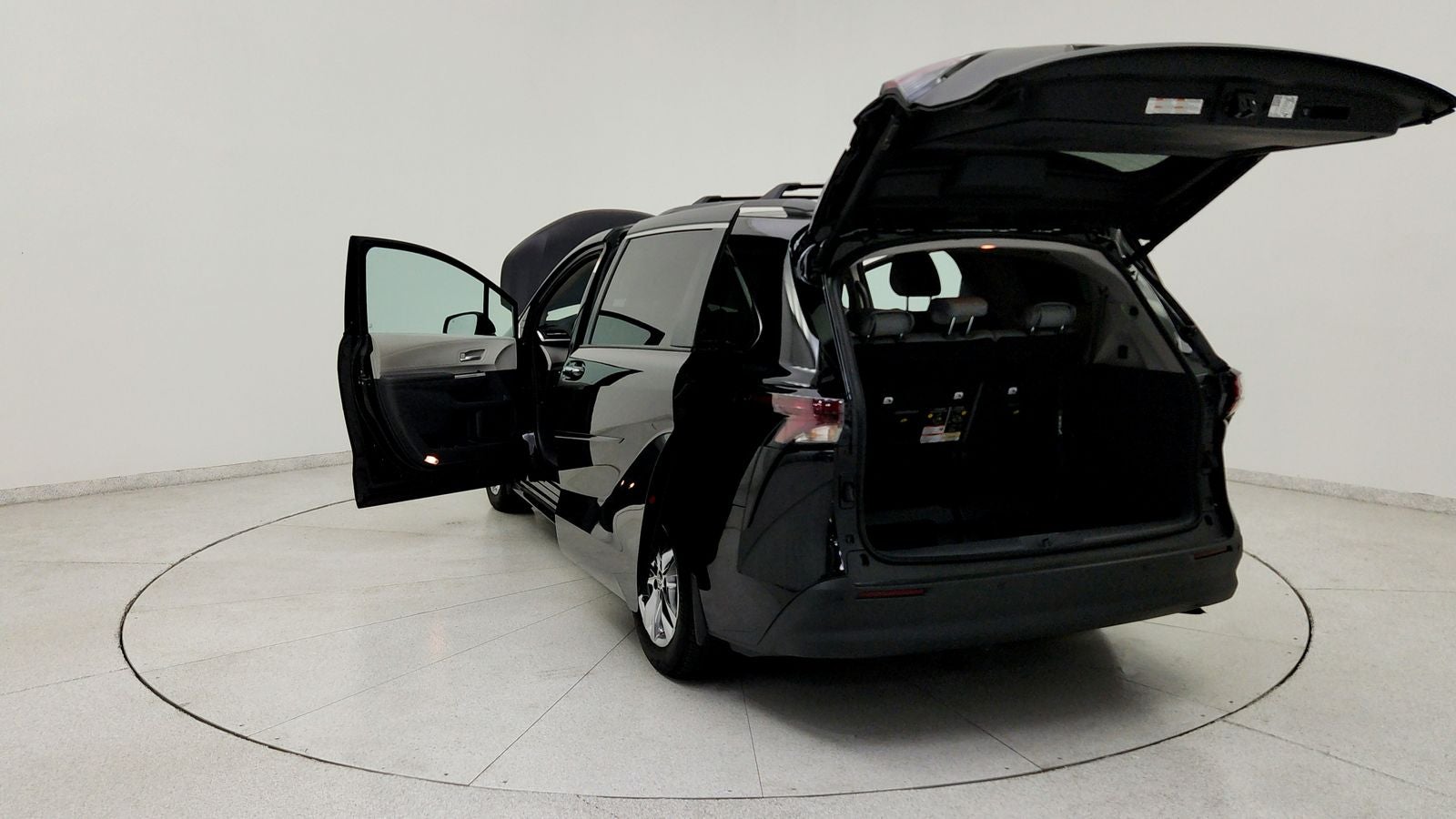2024 Toyota Sienna XLE 7 Passenger