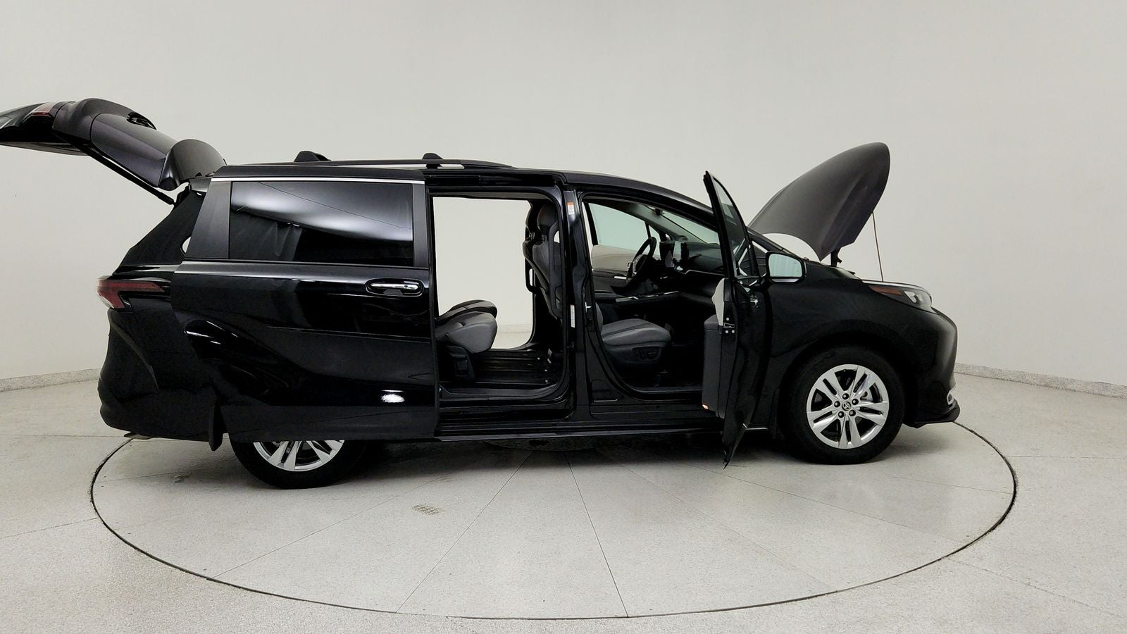 2024 Toyota Sienna XLE 7 Passenger
