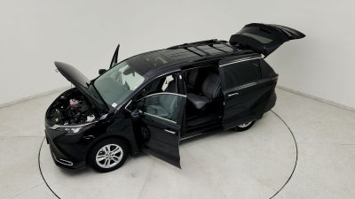 2024 Toyota Sienna XLE 7 Passenger