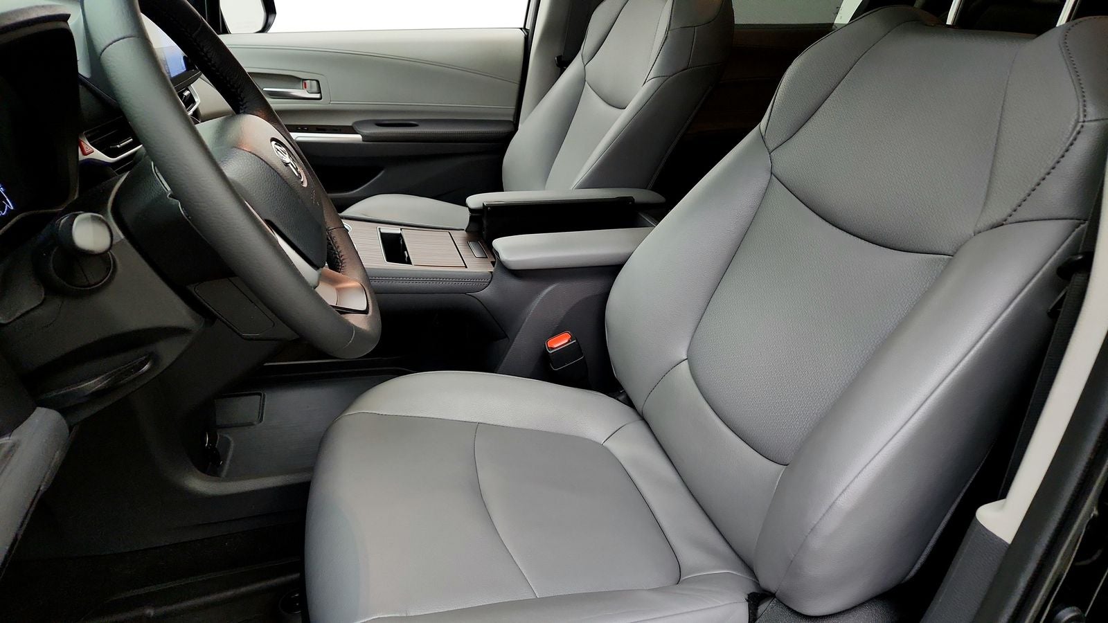 2024 Toyota Sienna XLE 7 Passenger
