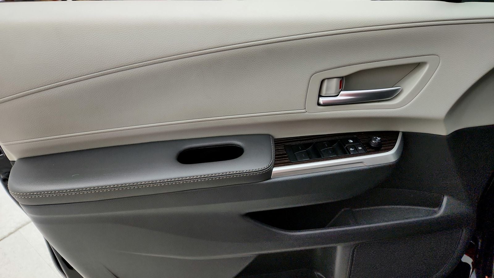 2024 Toyota Sienna XLE 7 Passenger