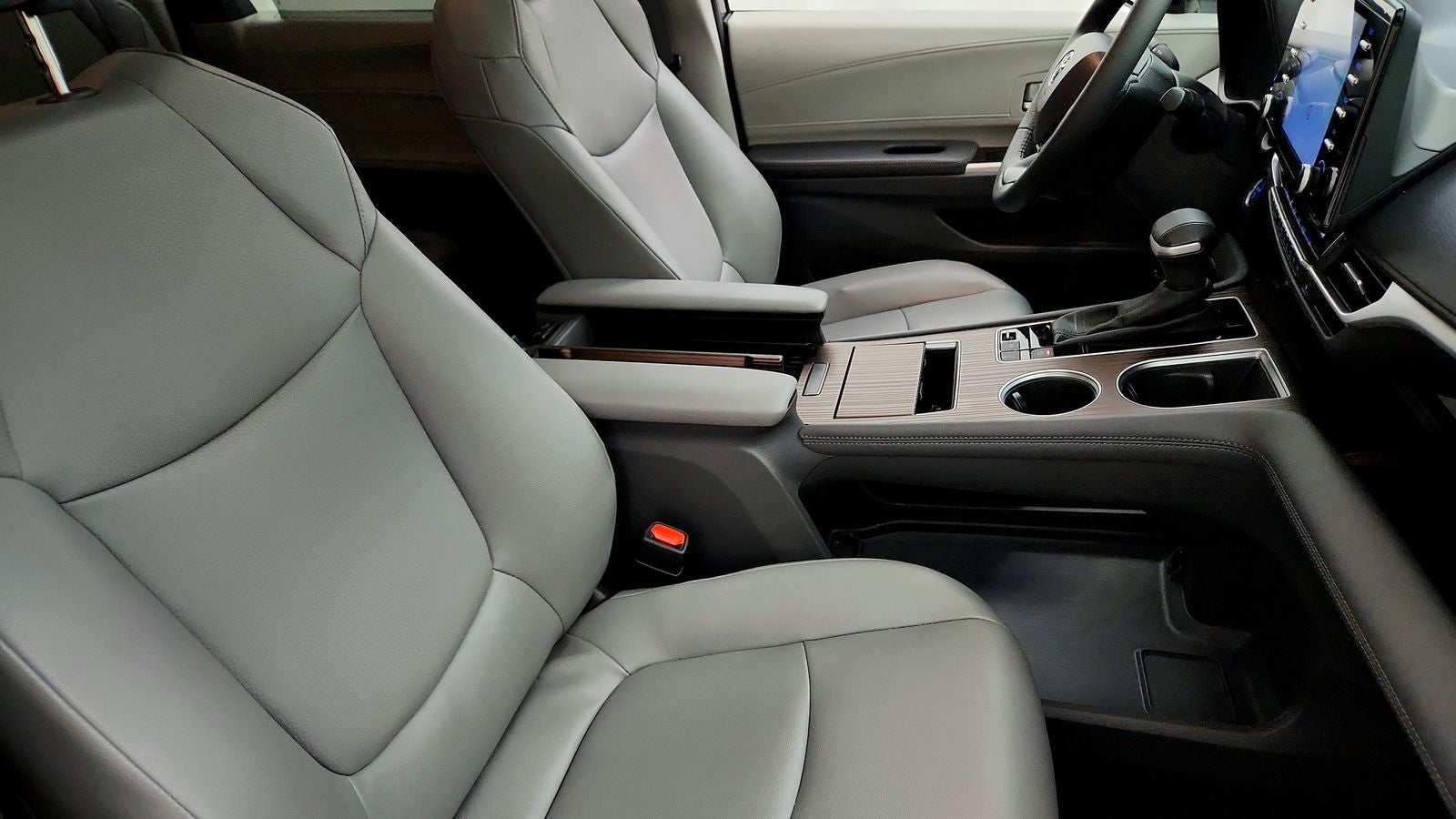 2024 Toyota Sienna XLE 7 Passenger