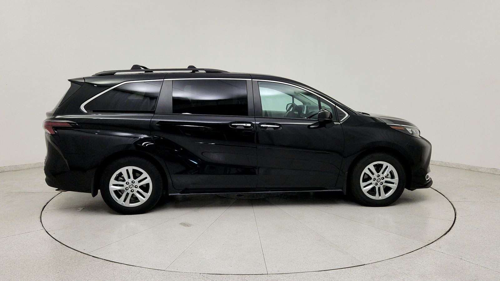 2024 Toyota Sienna XLE 7 Passenger