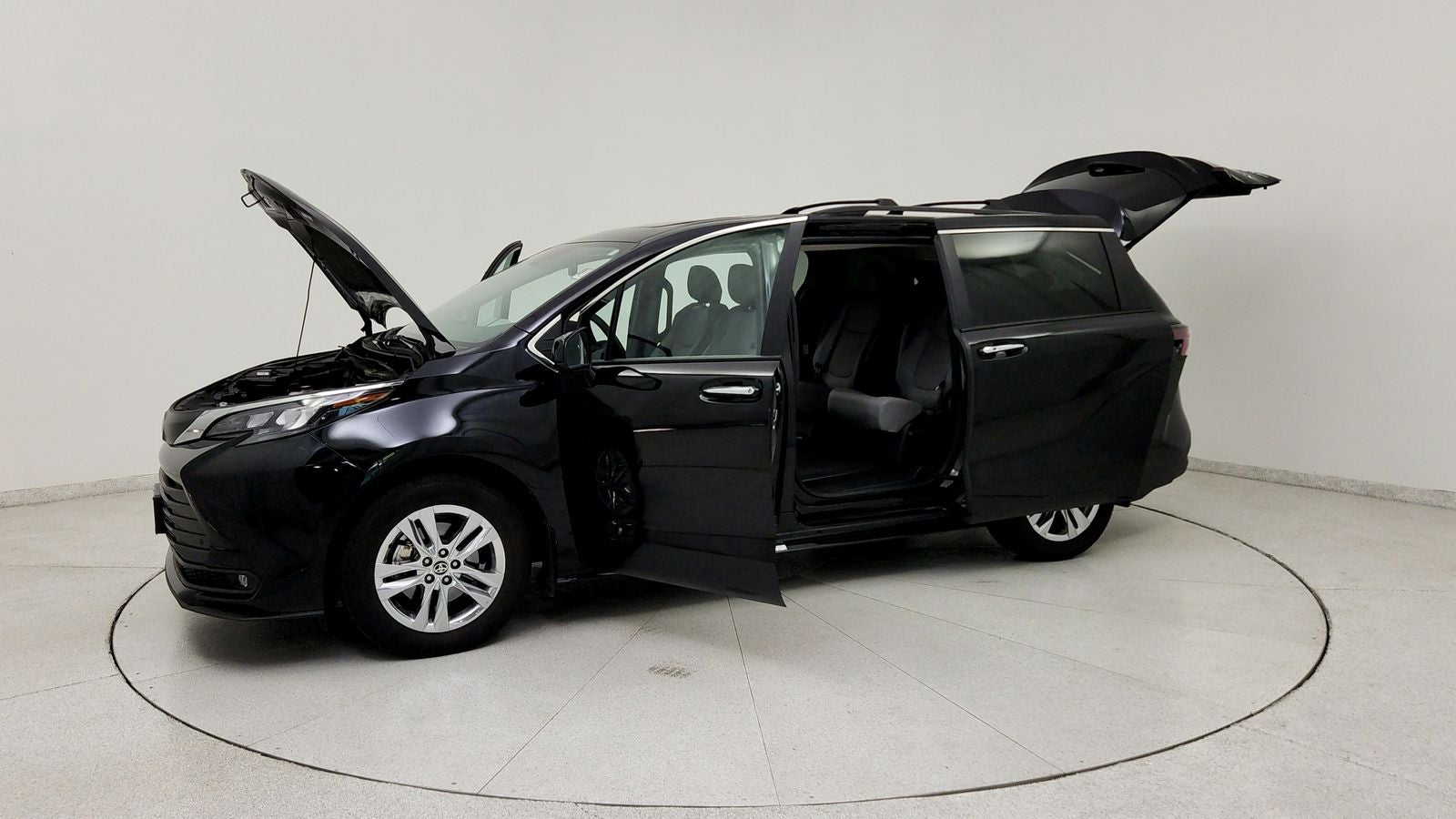 2025 Toyota Sienna XLE 7 Passenger