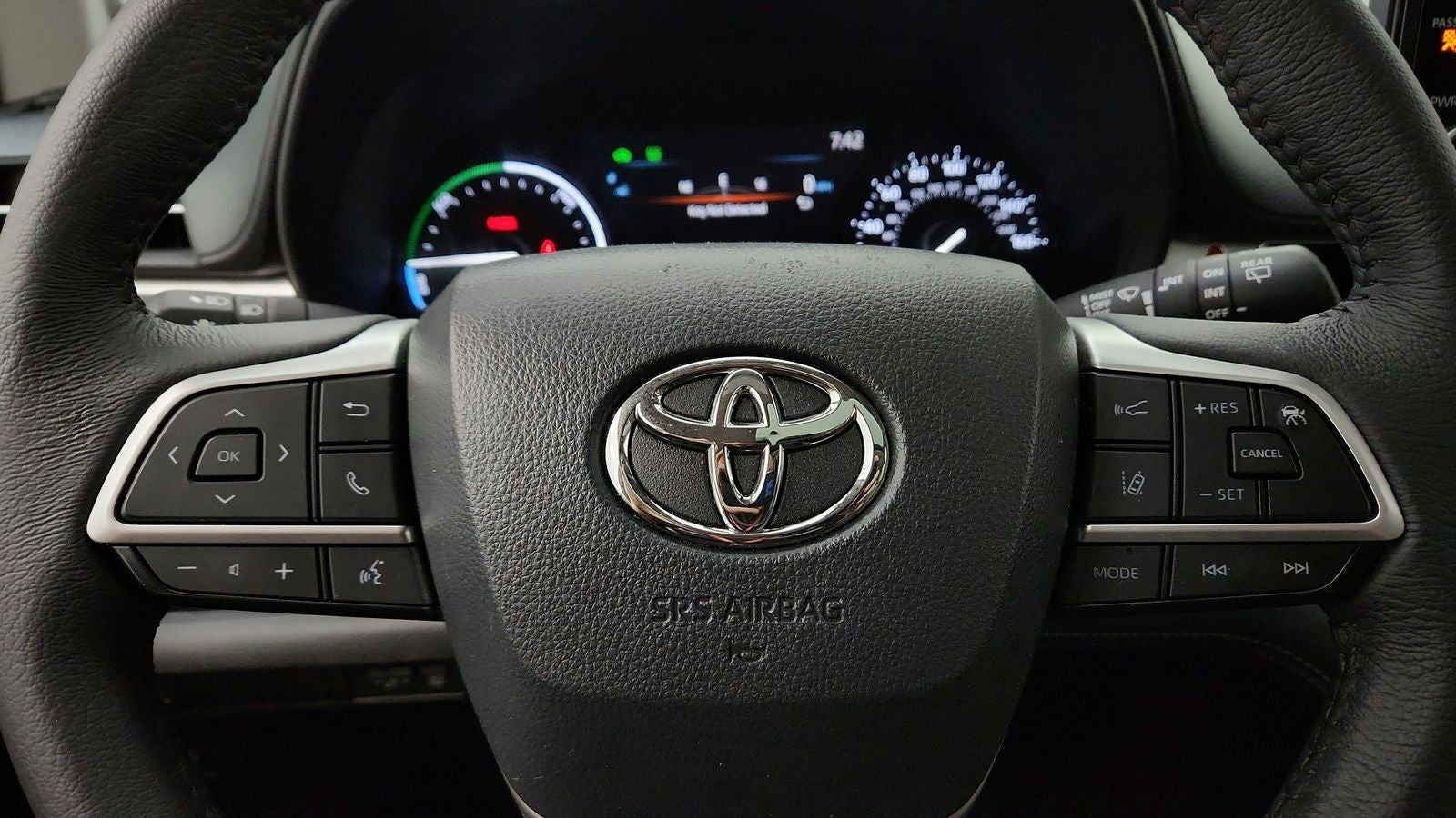 2025 Toyota Sienna XLE 7 Passenger