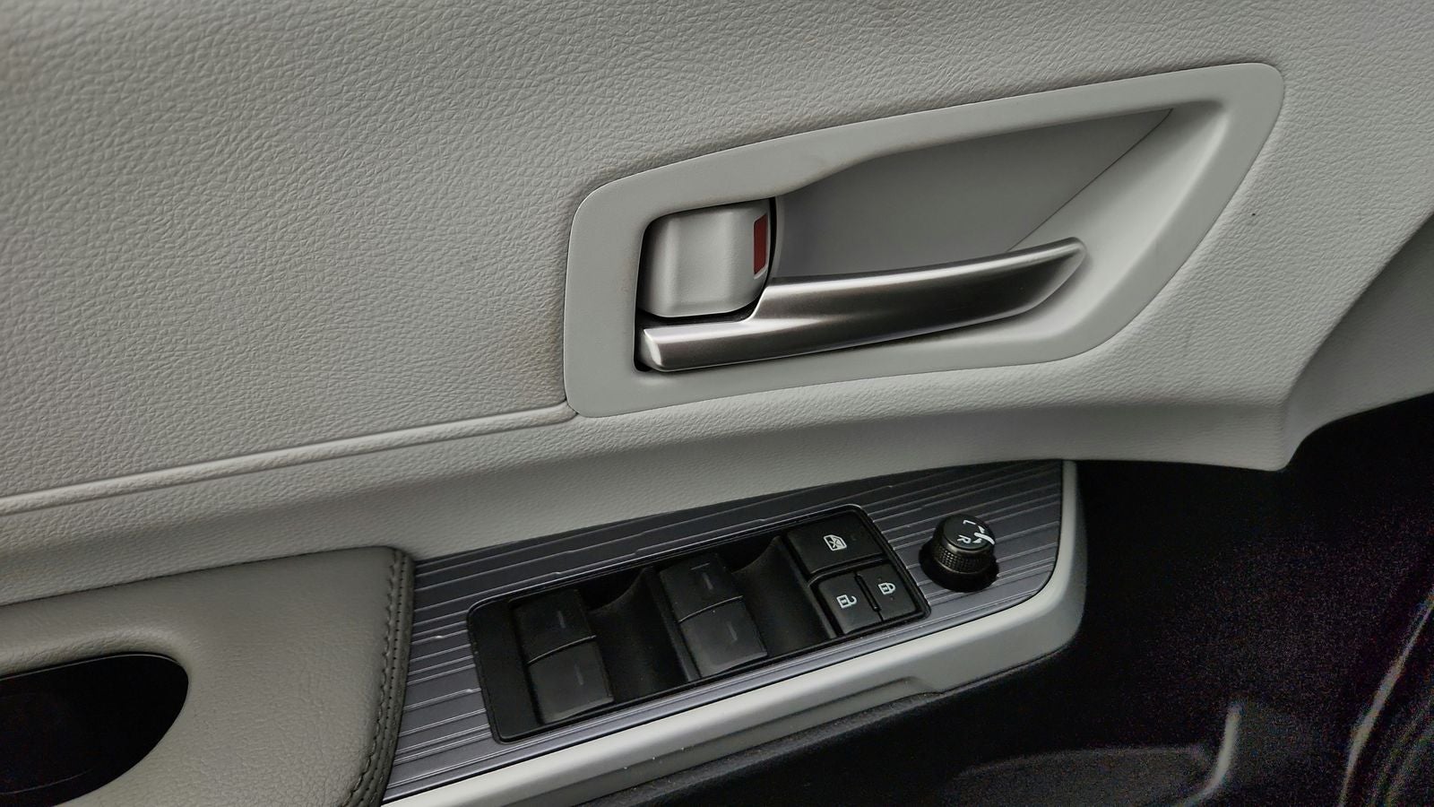 2025 Toyota Sienna XLE 7 Passenger