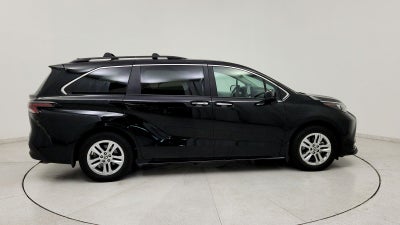 2025 Toyota Sienna XLE 7 Passenger