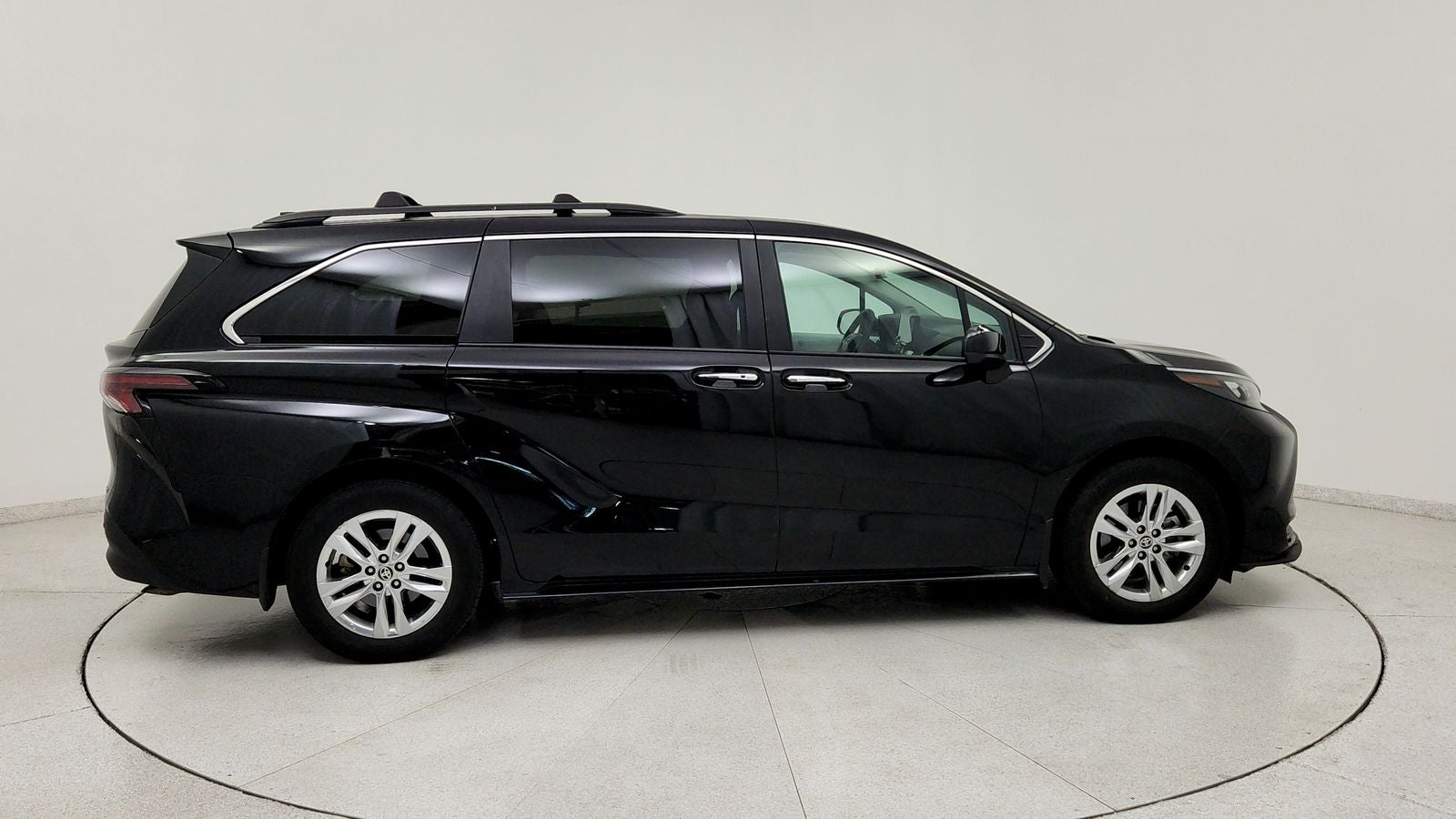 2025 Toyota Sienna XLE 7 Passenger