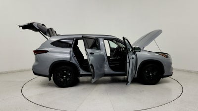 2024 Toyota Highlander Hybrid XLE