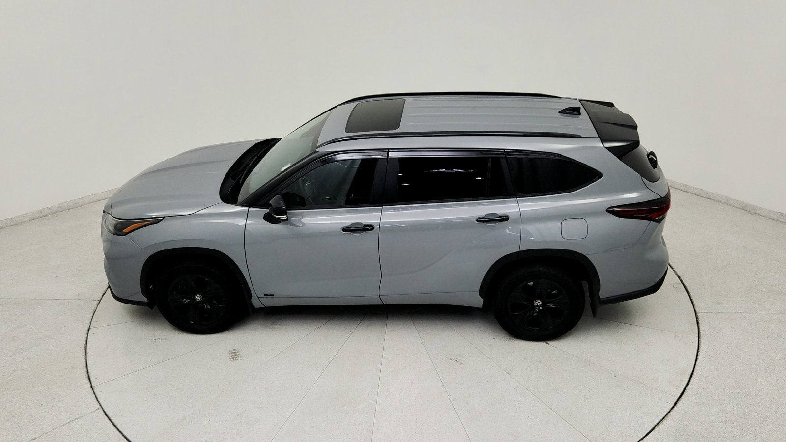 2024 Toyota Highlander Hybrid XLE