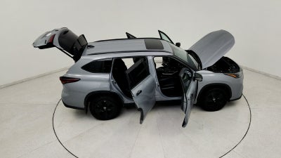 2024 Toyota Highlander Hybrid XLE