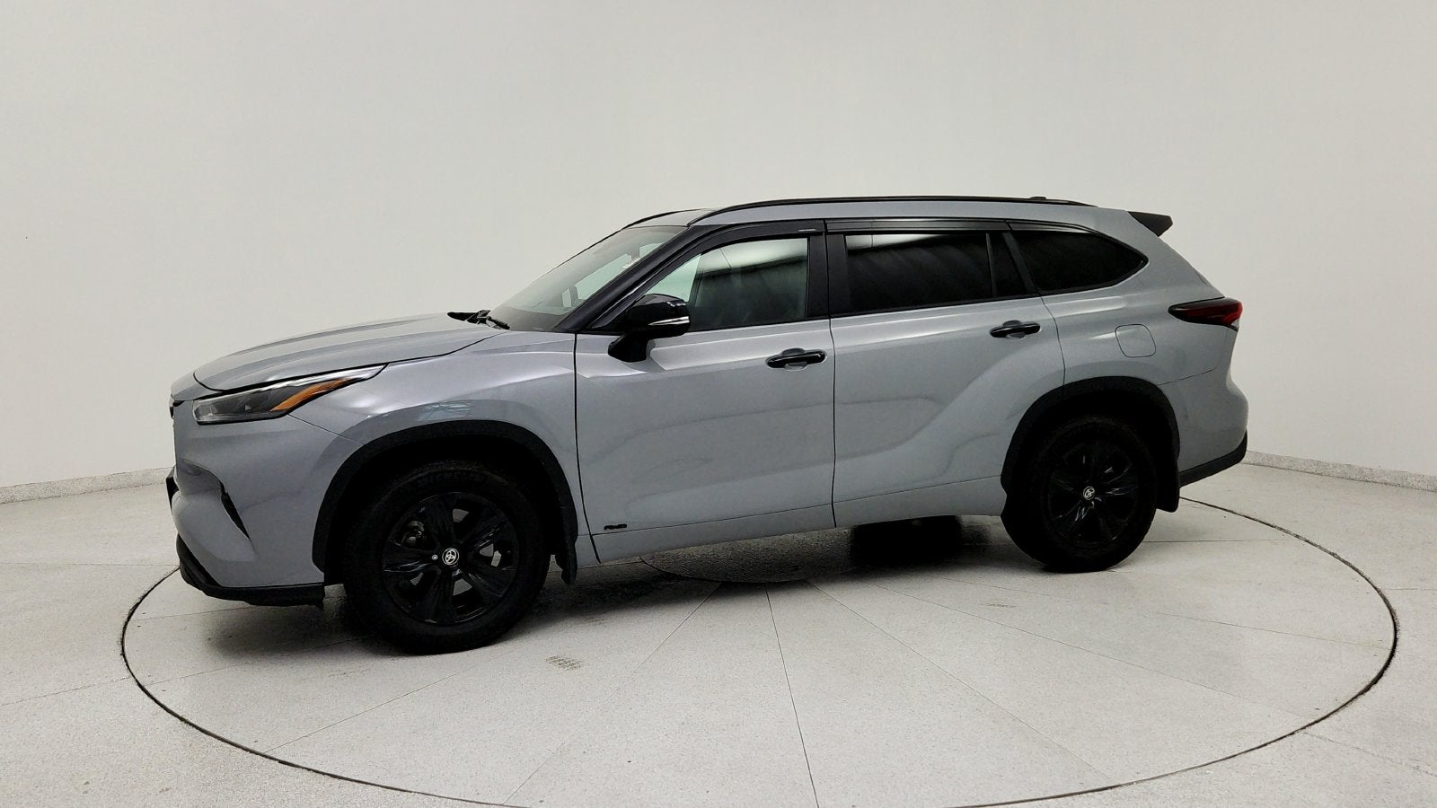2024 Toyota Highlander Hybrid XLE