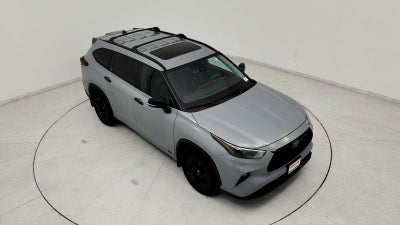 2024 Toyota Highlander Hybrid XLE