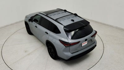 2024 Toyota Highlander Hybrid XLE