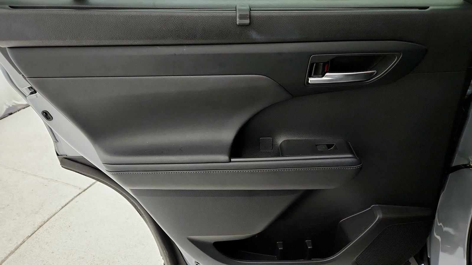 2024 Toyota Highlander Hybrid XLE