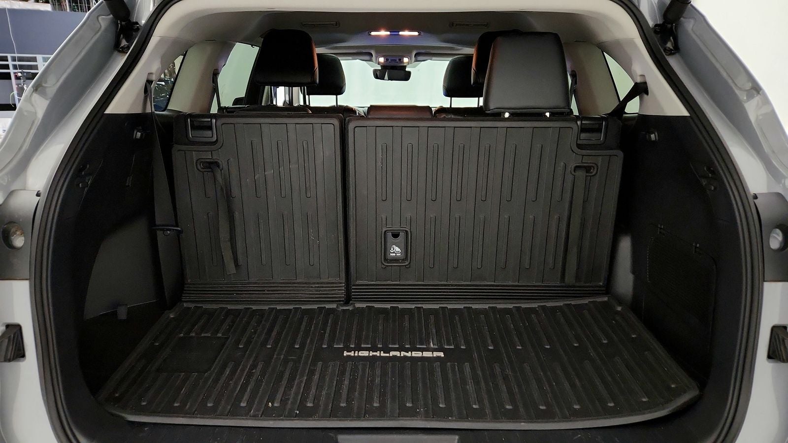 2024 Toyota Highlander Hybrid XLE