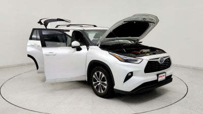 2023 Toyota Highlander Hybrid XLE