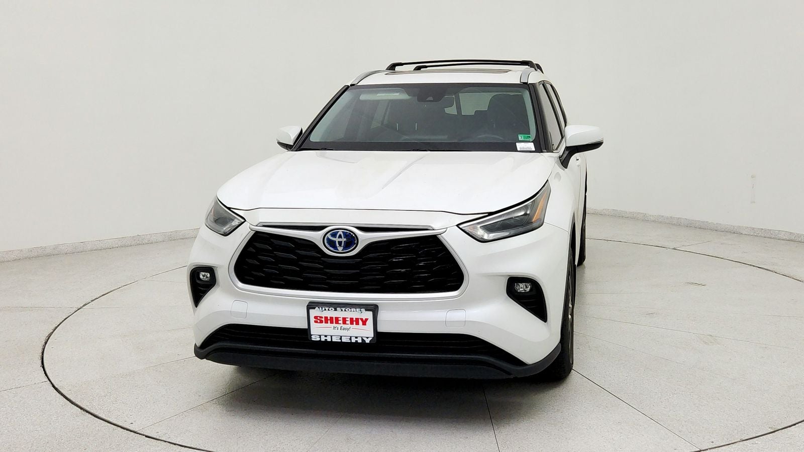2023 Toyota Highlander Hybrid XLE
